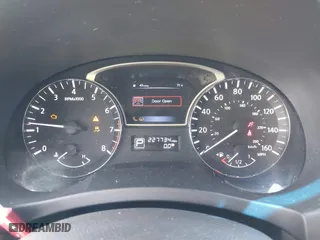 2014 Nissan Altima 2.5 SV with VIN 1N4AL3AP7EC425946, listed as a IAAI auction lot 41712045 with 227,734 mi miles. Bid and sale history available at carsss.com. Image 7.
