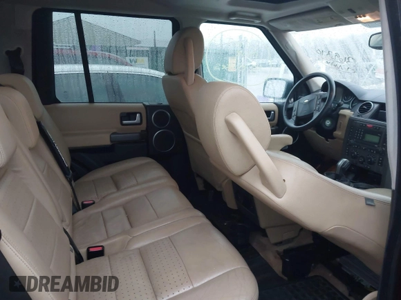 2006 Land Rover LR3 SE with VIN SALAD25476A369370, listed as a IAAI auction lot 41216399 with 181,941 mi miles. Bid and sale history available at carsss.com. Image 15.
