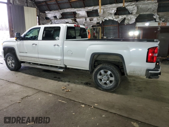 2019 GMC Sierra 3500HD Denali z VIN 1GT42WEY6KF250694, wystawiony jako Copart lot #50035115 z przebiegiem 59 735 mil mil oraz Szkody całkowita. Historia ofert i sprzedaży dostępna na DreamBid. Obrazek 2.