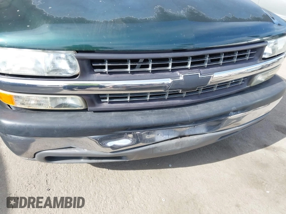 2001 Chevrolet Silverado 1500 LS with VIN 2GCEC19V111272435, listed as a IAAI auction lot 42040260 with 184,968 mi miles. Bid and sale history available at carsss.com. Image 13.