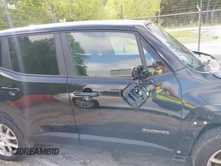 2023 Jeep Renegade Latitude with VIN ZACNJDB12PPP72694, listed as a IAAI auction lot 41922408 with 29,818 mi miles and . Bid and sale history available at DreamBid. Image 13.