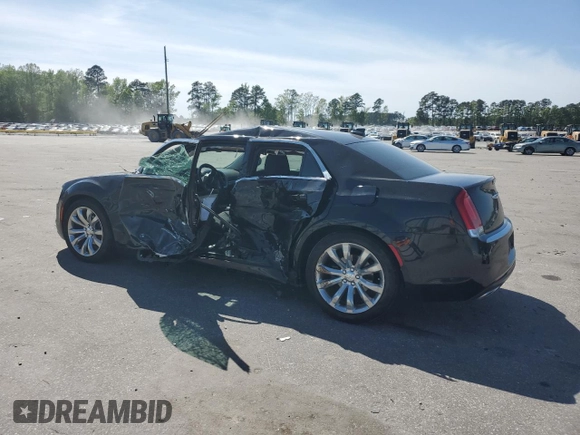 2018 Chrysler 300 Touring z VIN 2C3CCAAG7JH315532, wystawiony jako Copart lot #53404095 z przebiegiem 124 754 mil mil oraz Szkoda całkowita • Salvage title. Historia ofert i sprzedaży dostępna na DreamBid. Obrazek 2.