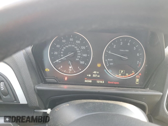 2015 BMW 2 Series 228i xDrive with VIN WBA1F7C59FV367412, listed as a Copart auction lot 52168315 with 44,348 mi miles and Salvage title. Bid and sale history available at DreamBid. Image 9.