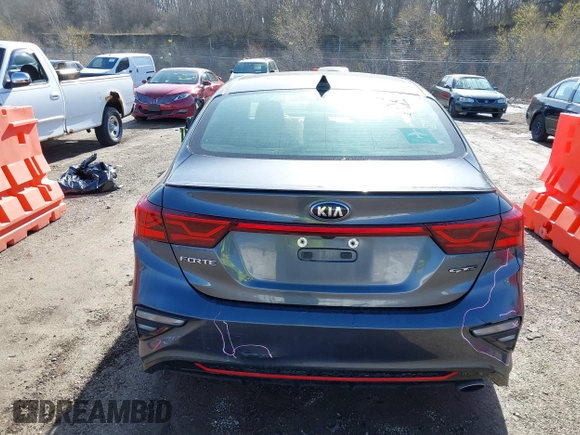 2020 Kia Forte GT-Line with VIN 3KPF34AD0LE256192, listed as a IAAI auction lot 39151103 with 188,545 mi miles. Bid and sale history available at carsss.com. Image 16.