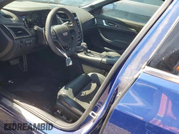 2019 Cadillac CTS-V z VIN 1G6A15S6XK0101553, wystawiony jako Copart lot #57943355 z przebiegiem 4 093 mil mil oraz Czysty tytuł • Clean title. Historia ofert i sprzedaży dostępna na DreamBid. Obrazek 7.