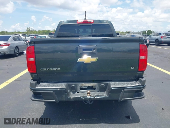 2018 Chevrolet Colorado 2WD LT z VIN 1GCGSCEA9J1137767, wystawiony jako IAAI lot #42389519 z przebiegiem 116 547 mil mil oraz . Historia ofert i sprzedaży dostępna na DreamBid. Obrazek 16.