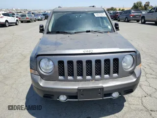 2013 Jeep Patriot Limited z VIN 1C4NJPCB7DD174669, wystawiony jako Copart lot #59312675 z przebiegiem 91 942 mil mil oraz Czysty tytuł • Clean title. Historia ofert i sprzedaży dostępna na DreamBid. Obrazek 5.