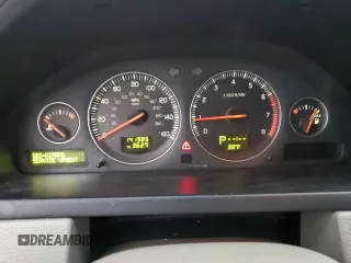 2004 Volvo XC90 with VIN YV1CZ59H941063651, listed as a Copart auction lot 41384885 with 141,985 mi miles and Salvage Title. Bid and sale history available at carsss.com. Image 9.
