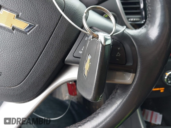 2020 Chevrolet Trax LT with VIN KL7CJLSBXLB003682, listed as a IAAI auction lot 41841753 with 114,624 mi miles and . Bid and sale history available at DreamBid. Image 11.