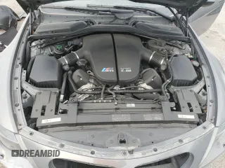 2007 BMW 6 Series M6 z VIN WBSEK93557CY78648, wystawiony jako Copart lot #52179345 z przebiegiem 22 453 mil mil oraz Szkoda całkowita • Salvage title. Historia ofert i sprzedaży dostępna na DreamBid. Obrazek 11.