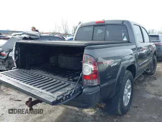 2011 Toyota Tacoma PreRunner with VIN 3TMJU4GN8BM123949, listed as a IAAI auction lot 41416665 with 152,885 mi miles and . Bid and sale history available at DreamBid. Image 4.
