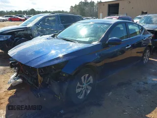 2020 Nissan Altima S z VIN 1N4BL4BV3LC184777, wystawiony jako IAAI lot #41631926 z przebiegiem 159 964 mil mil oraz . Historia ofert i sprzedaży dostępna na DreamBid. Obrazek 2.