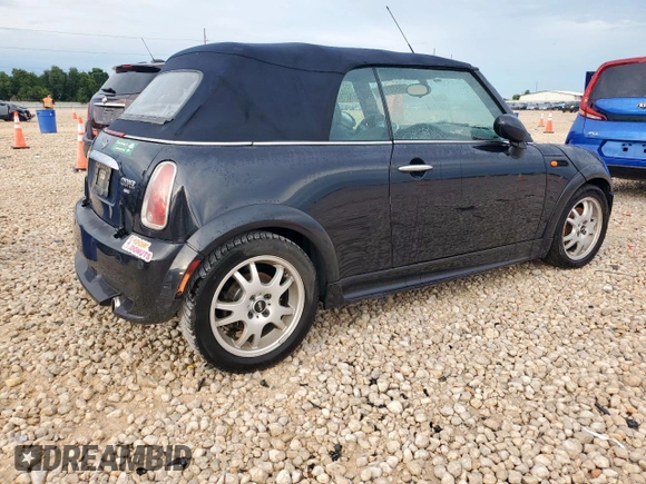 2005 MINI Convertible with VIN WMWRF33485TF61638, listed as a Copart auction lot 59822125 with 89,011 mi miles and Clean title. Bid and sale history available at DreamBid. Image 3.