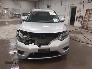 2014 Nissan Rogue S with VIN 5N1AT2MV7EC753510, listed as a IAAI auction lot 41510389 with 124,843 mi miles. Bid and sale history available at carsss.com. Image 12.