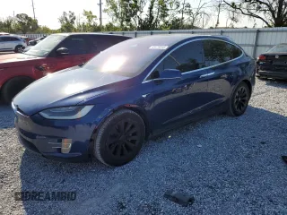 2018 Tesla Model X 75D with VIN 5YJXCBE20JF103059, listed as a Copart auction lot 53478645 with 229,571 mi miles and Clean Title. Bid and sale history available at carsss.com. Image 1.
