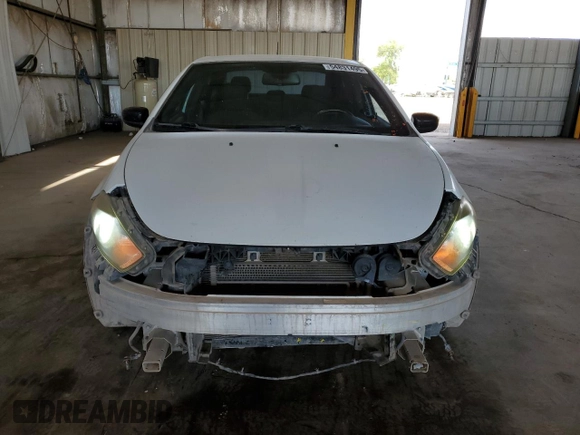 2015 Dodge Dart SXT z VIN 1C3CDFBB6FD378252, wystawiony jako Copart lot #54831495 z przebiegiem 112 907 mil mil oraz Szkoda całkowita • Salvage title. Historia ofert i sprzedaży dostępna na DreamBid. Obrazek 5.