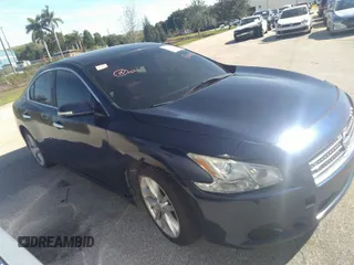 2011 Nissan Maxima 3.5 SV with VIN 1N4AA5AP0BC853855, listed as a IAAI auction lot 41939940 with 152,887 mi miles. Bid and sale history available at carsss.com. Image 1.
