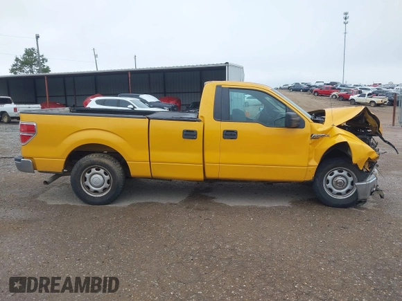 2013 Ford F-150 XL z VIN 1FTPF1CF1DKF06904, wystawiony jako IAAI lot #40567012 z przebiegiem Nie podano mil oraz . Historia ofert i sprzedaży dostępna na DreamBid. Obrazek 14.