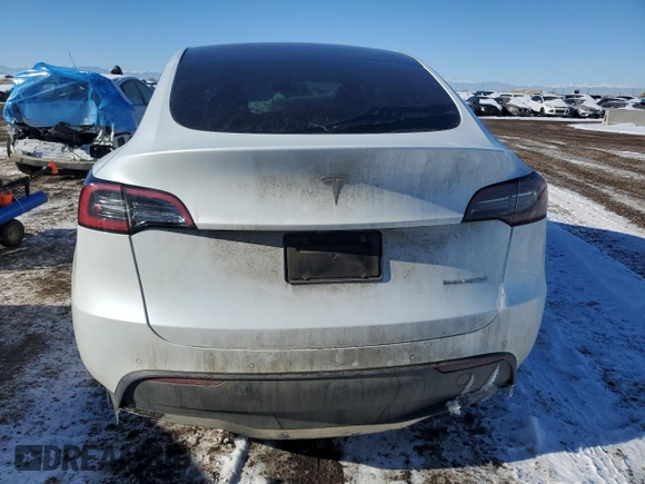 2022 Tesla Model Y Long Range z VIN 7SAYGDEE1NA009664, wystawiony jako Copart lot #41533925 z przebiegiem 36 126 mil mil oraz Szkody całkowita. Historia ofert i sprzedaży dostępna na DreamBid. Obrazek 6.