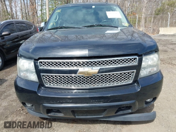 2010 Chevrolet Suburban LTZ with VIN 1GNUKKE31AR271504, listed as a IAAI auction lot 41870727 with 187,198 mi miles. Bid and sale history available at carsss.com. Image 12.