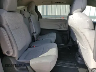 2024 Toyota Sienna LE with VIN 5TDKRKECXRS190669, listed as a Copart auction lot 52487115 with 0 mi miles and Salvage Title. Bid and sale history available at carsss.com. Image 11.
