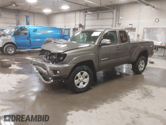 2013 Toyota Tacoma with VIN 5TFUU4EN3DX055489, listed as a IAAI auction lot 41247213 with 58,570 mi miles and . Bid and sale history available at DreamBid. Image 20.