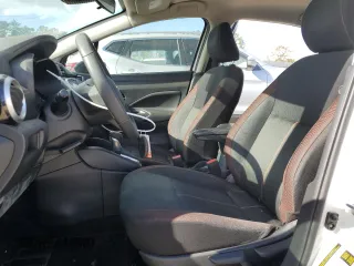 2020 Nissan Versa SR with VIN 3N1CN8FV1LL901789, listed as a Copart auction lot 84638954 with 41,461 mi miles and Salvage Title. Bid and sale history available at DreamBid. Image 7.