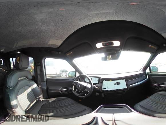 2023 Rivian R1S Adventure z VIN 7PDSGABA8PN020504, wystawiony jako IAAI lot #42025341 z przebiegiem 5989 mil mil oraz . Historia ofert i sprzedaży dostępna na DreamBid. Obrazek 21.