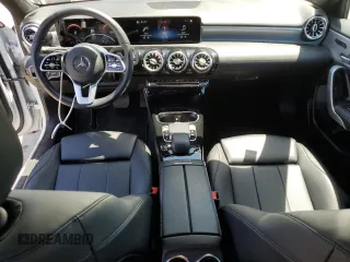 2020 Mercedes-Benz A 220 z VIN W1K3G4EB6LW042772, wystawiony jako Copart lot #58492875 z przebiegiem 25 162 mil mil oraz Tytuł czysty. Historia ofert i sprzedaży dostępna na DreamBid. Obrazek 8.