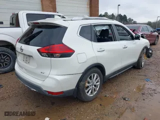 2017 Nissan Rogue SV with VIN KNMAT2MT0HP597360, listed as a IAAI auction lot 41864729 with 111,222 mi miles. Bid and sale history available at carsss.com. Image 4.