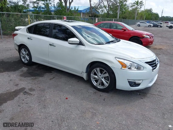 2013 Nissan Altima 2.5 SL with VIN 1N4AL3APXDN421828, listed as a IAAI auction lot 41958638 with 132,717 mi miles. Bid and sale history available at carsss.com. Image 1.