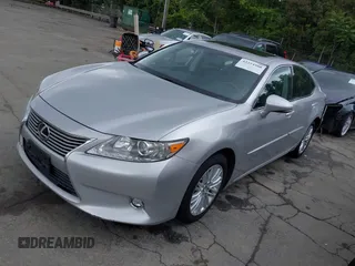 2014 Lexus ES 330 z VIN JTHBK1GG4E2098648, wystawiony jako IAAI lot #42254508 z przebiegiem 99 610 mil mil oraz . Historia ofert i sprzedaży dostępna na DreamBid. Obrazek 18.
