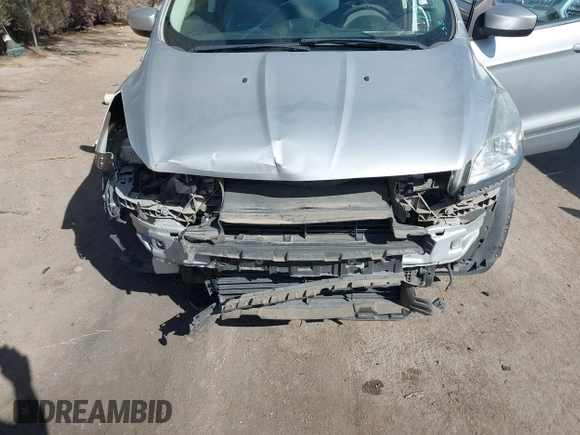 2014 Ford Escape SE z VIN 1FMCU0GX3EUB64164, wystawiony jako IAAI lot #41619535 z przebiegiem 100 767 mil mil oraz . Historia ofert i sprzedaży dostępna na DreamBid. Obrazek 6.