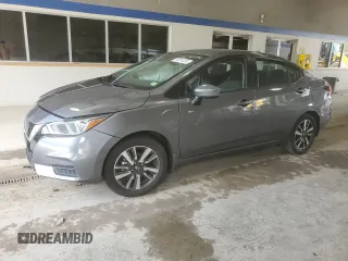 2021 Nissan Versa SV z VIN 3N1CN8EV3ML832624, wystawiony jako Copart lot #56819295 z przebiegiem 79 339 mil mil oraz Szkoda całkowita • Salvage title. Historia ofert i sprzedaży dostępna na DreamBid. Obrazek 1.