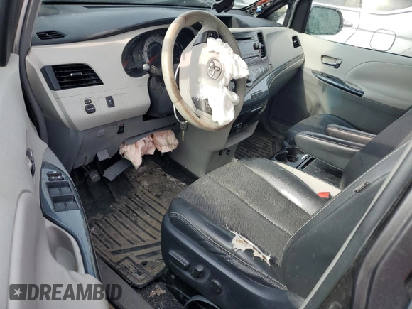 2011 Toyota Sienna SE with VIN 5TDXK3DC6BS071217, listed as a Copart auction lot 46549275 with 0 mi miles and Non Repairable. Bid and sale history available at carsss.com. Image 7.