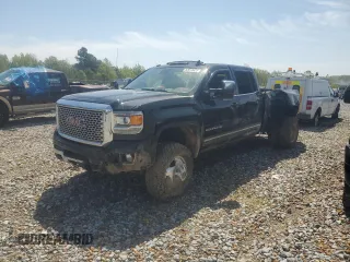 2015 GMC Sierra 3500HD Denali z VIN 1GT424E81FF535667, wystawiony jako Copart lot #52618325 z przebiegiem Nie podano mil oraz Tytuł czysty. Historia ofert i sprzedaży dostępna na DreamBid. Obrazek 1.