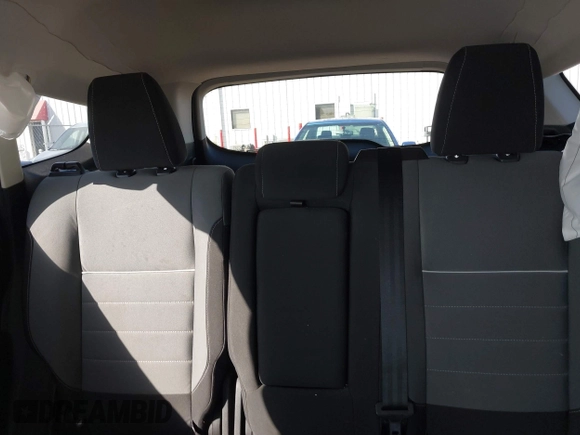 2013 Ford Escape SE with VIN 1FMCU0GX3DUA53113, listed as a IAAI auction lot 40497958 with 132,367 mi miles and . Bid and sale history available at carsss.com. Image 17.