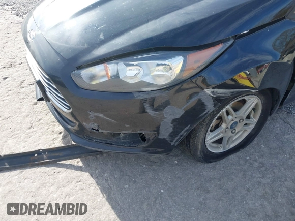 2019 Ford Fiesta SE with VIN 3FADP4BJ9KM118340, listed as a IAAI auction lot 41613597 with 95,530 mi miles. Bid and sale history available at carsss.com. Image 6.