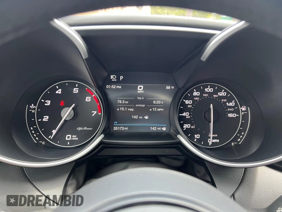 2022 Alfa Romeo Giulia Veloce z VIN ZARFANBN3N7653990, wystawiony jako Copart lot #47419695 z przebiegiem 35 225 mil mil oraz Tytuł czysty. Historia ofert i sprzedaży dostępna na DreamBid. Obrazek 8.