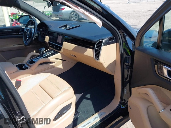 2023 Porsche Cayenne с VIN WP1AA2AYXPDA01076, выставлен на аукционе IAAI как лот 42301868 с пробегом 23 249 миль миль и . История ставок и продаж доступна на DreamBid. Изображение 5.