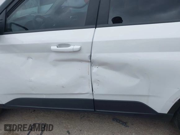2023 Hyundai Venue Limited with VIN KMHRC8A39PU272664, listed as a IAAI auction lot 41774471 with 25,810 mi miles and . Bid and sale history available at DreamBid. Image 6.