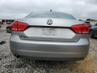 2012 Volkswagen Passat S with VIN 1VWAP7A3XCC017003, listed as a Copart auction lot 58579625 with 282,364 mi miles and Clean title. Bid and sale history available at DreamBid. Image 6.