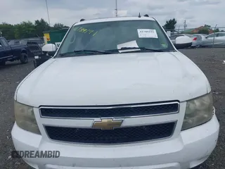 2007 Chevrolet Avalanche LTZ with VIN 3GNFK12347G240117, listed as a IAAI auction lot 42789191 with 201,863 mi miles and . Bid and sale history available at DreamBid. Image 6.