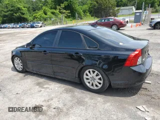 2008 Volvo S40 2.4L z VIN YV1MS382982350935, wystawiony jako Copart lot #60416945 z przebiegiem 77 593 mil mil oraz Szkoda całkowita • Salvage title. Historia ofert i sprzedaży dostępna na DreamBid. Obrazek 2.