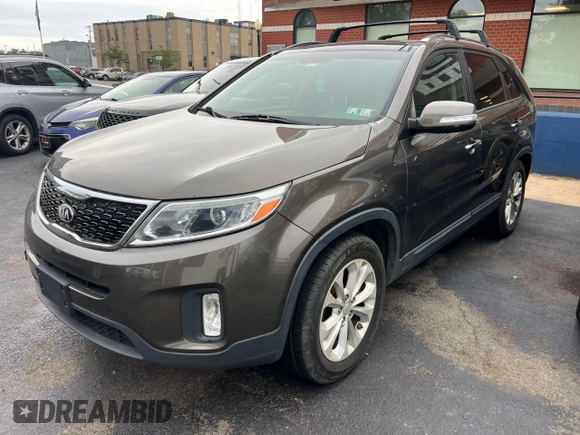 2014 Kia Sorento EX with VIN 5XYKU4A75EG510734, listed as a Copart auction lot 62927005 with 151,000 mi miles and Clean title. Bid and sale history available at DreamBid. Image 2.