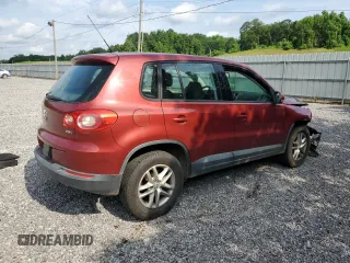 2011 Volkswagen Tiguan S z VIN WVGAV7AX3BW001598, wystawiony jako Copart lot #57518545 z przebiegiem 135 668 mil mil oraz Szkoda całkowita • Salvage title. Historia ofert i sprzedaży dostępna na DreamBid. Obrazek 3.