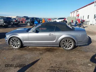 2007 Ford Mustang GT Deluxe with VIN 1ZVFT85H375254388, listed as a IAAI auction lot 41650100 with 152,848 mi miles and . Bid and sale history available at carsss.com. Image 15.