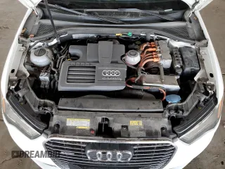 2016 Audi A3 e-tron Premium z VIN WAUUPBFF2GA100087, wystawiony jako Copart lot #43477445 z przebiegiem 95 019 mil mil oraz Czysty tytuł • Clean title. Historia ofert i sprzedaży dostępna na DreamBid. Obrazek 11.