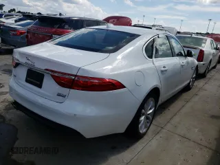 2017 Jaguar XF with VIN SAJBJ4BN6HCY31696, listed as a Copart auction lot 61645972 with Not Provided miles and . Bid and sale history available at DreamBid. Image 4.