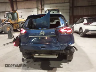 2019 Nissan Rogue SL with VIN 5N1AT2MV6KC784646, listed as a IAAI auction lot 41359980 with 99,507 mi miles. Bid and sale history available at carsss.com. Image 20.